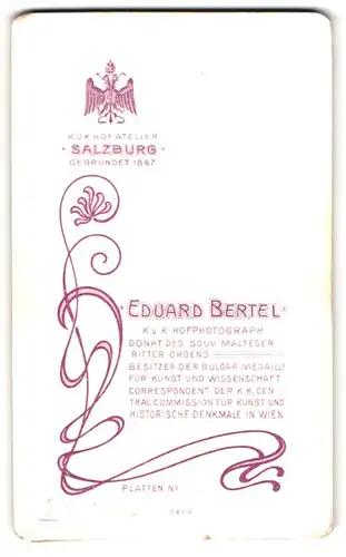 Fotografie Eduard Bertel, Salzburg, Wappenadler und Verzierung um den Anschrift des Fotografen