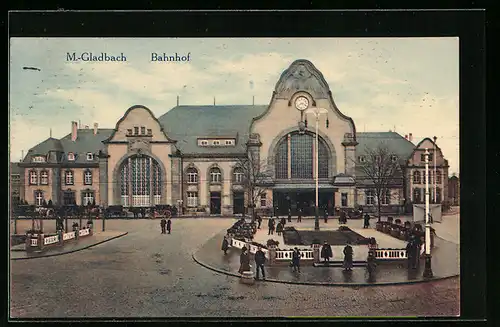 AK M.-Gladbach, Bahnhof mit Pferdekutschen