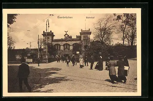 AK Saarbrücken, Bahnhof mit Strassenbahn