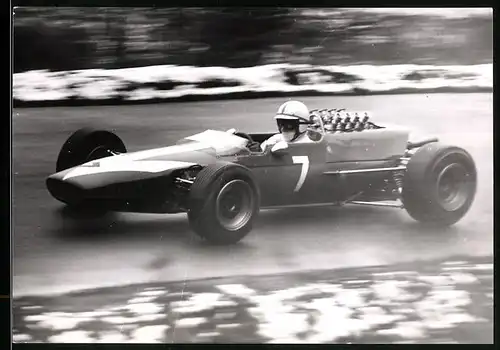 Fotografie Auto, Formel 2 Rennwagen Startnummer 7 im Rennen