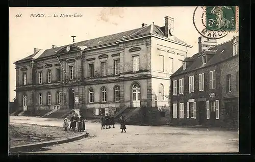 AK Percy, La Mairie-Ecole