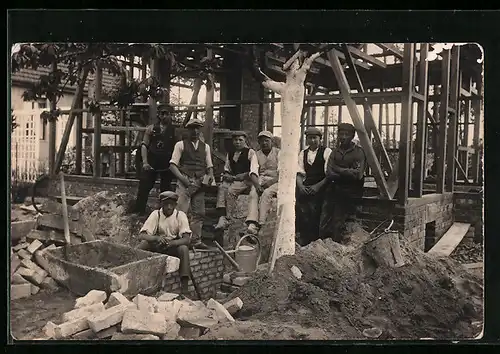 AK Maurer während einer Pause