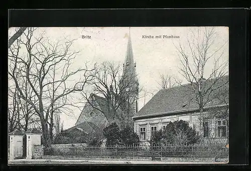 AK Britz, Kirche mit Pfarrhaus