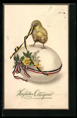 AK Osterküken sitzt auf dem Osterei