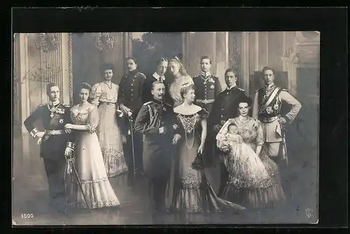 AK Kaiserin Auguste Victoria Königin von Preussen im Kreise ihrer Familie