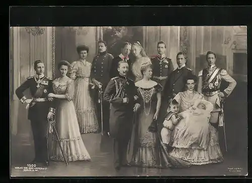 AK Kaiserin Auguste Victoria Königin von Preussen mit ihrem Gemahl und Familie