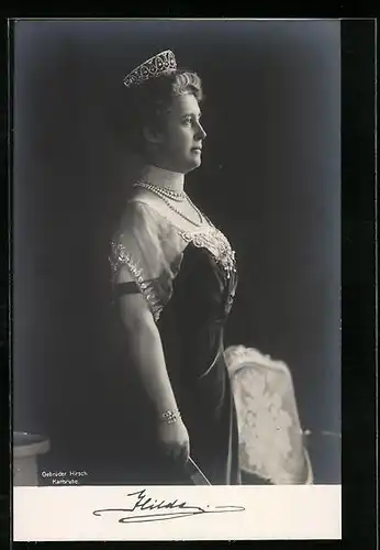 AK Hilde von Baden, Portrait mit Krone