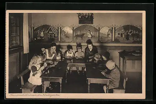 AK Lippstadt i. Westf., Kath. Lyzeum und Frauenschule Pensionat zur hl. Familie, Frauenschülerinnen im Kindergarten