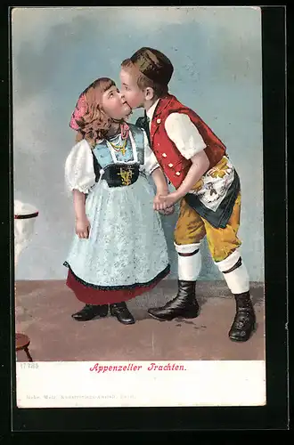 AK Kinderpaar küsst sich in Appenzeller Tracht