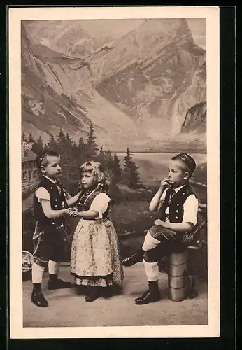 AK Kinder tanzen in Appenzeller Tracht vor einer Gebirgskulisse