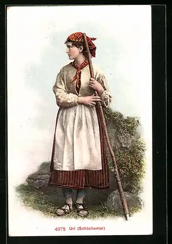 AK Bäuerin aus Uri in Trachtenkleidung
