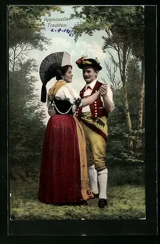 AK Liebespaar tanzt in Appenzeller Tracht