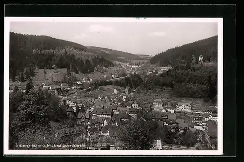 AK Triberg / bad. Schwarzwald, Totale vom Berg aus gesehen