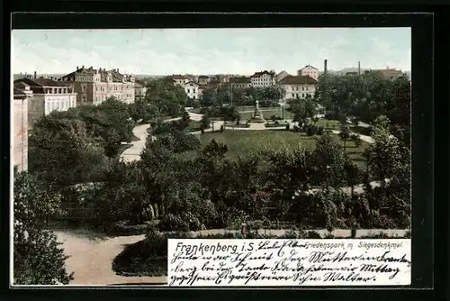 AK Frankenberg i. S., Blick über den Friedenspark und das Siegesdenkmal auf die Stadthäuser