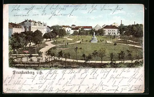 AK Frankenberg i. S., das Siegesdenkmal im Friedenspark, Villen am Parkrand