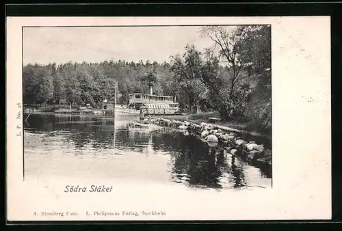 AK Södra Stäket, Ausflugsdampfer am Ufer