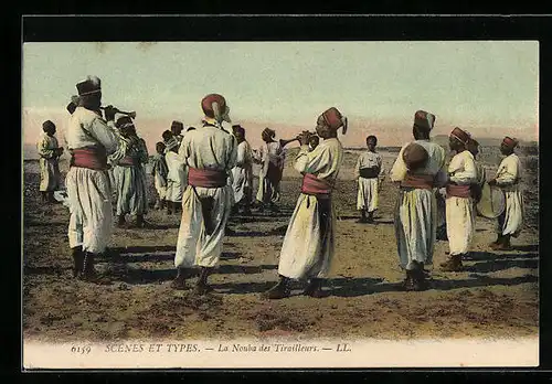 AK Scènes et Types, La Nouba des Tirailleurs, Arabische Soldaten