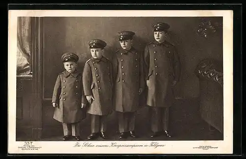 AK Die Söhne des Kronprinzenpaares Wilhelm von Preussen in Feldgrau