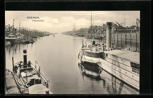 AK Bremen, Blick in den Freihafen, Dampfschiffe und Blick auf die Krähne