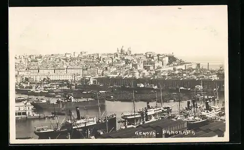 AK Genova, Panoramaansicht der Stadt mit dem Hafen im Vordergrund