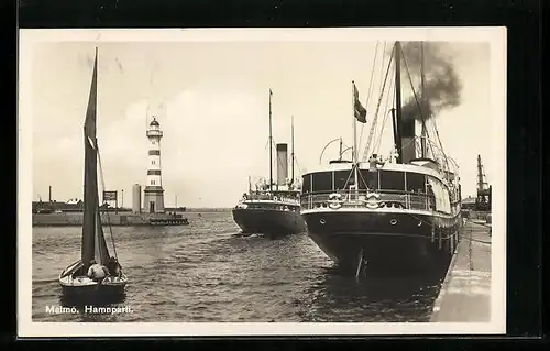 AK Malmö, Hamnparti, Schiff am Quai im Hafen