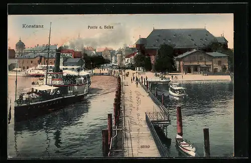 AK Konstanz, Partie am Hafen, Blick von der Landungsbrücke auf die Stadt
