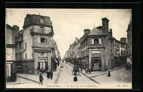AK Avranches, La Rue de la Constitution