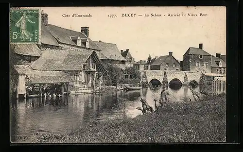 AK Ducey, La Selune, Arrivée au Vieux Pont