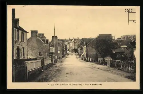 AK La Haye-Pesnel, Rue d`Avranches