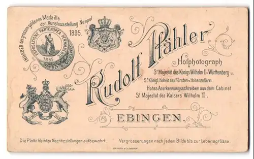Fotografie Rudolf Pfähler, Ebingen, Königliche Wappen und Medaille nebst Fotografennamen