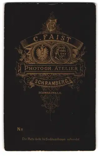 Fotografie C. Faist, Schramberg, Monongramm des Fotografen und Medaillen