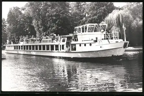 Fotografie H. Woike, Berlin-Müggelheim, Ausflugsdampfer MS Prenzlauer Berg, Weisse Flotte Berlin