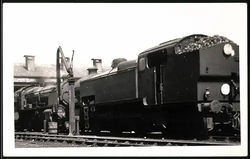 Fotografie britische Eisenbahn, Dampflok, Lokomotive am Depot Norwood Junction 1963