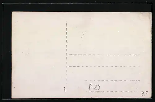 Foto-AK Hufschmiede mit Arbeitsgeräten beim Beschlagen eines Pferdes