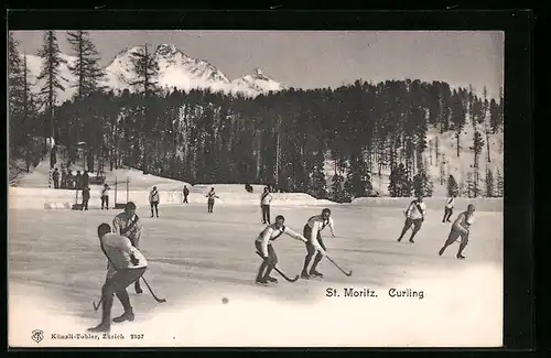 AK St. Moritz, Wintersport Curling vor Bergkulissse