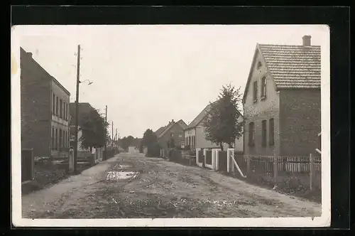 Foto-AK Bad Lippspringe, Strassenpartie mit Häusern