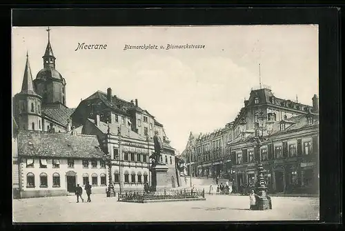 AK Meerane i. Sa., Gasthaus zum Gambrinus & Geschäfte am Bismarckplatz mit Bismarckstrasse und Denkmal