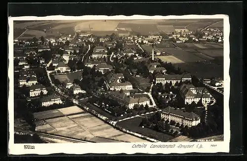 Foto-AK Walter Hahn, Dresden, Nr. 7830: Arnsdorf i. Sa., Ortsansicht mit Landesanstalt, Fliegeraufnahme