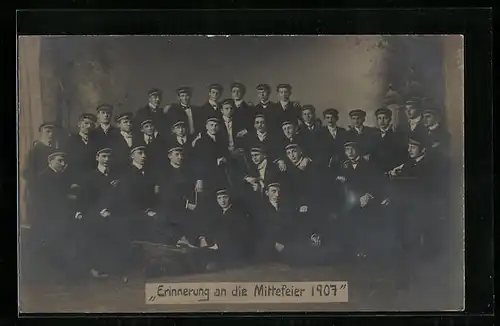 Foto-AK Erinnerung an die Mittelfeier 1907, Gruppenfoto