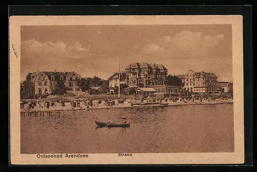 AK Arendsee, Ostseebad, Strand mit Boot