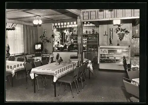AK Fockendorf /Kr. Altenburg, Innenansicht der Stauseegaststätte