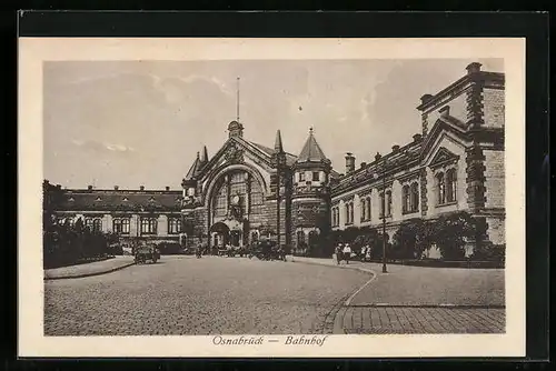 AK Osnabrück, Kutschen vor dem Bahnhof