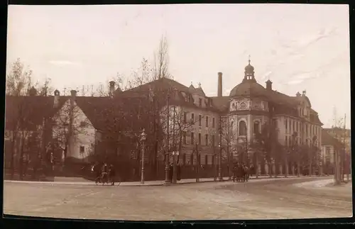 Fotografie unbekannter Fotograf, Ansicht München, Rot Kreuz Schwesternheim
