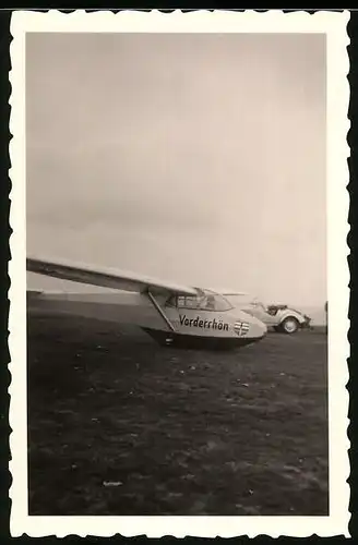 Fotografie Segelflug, Segelflugzeug Vorderrhön mit Wappen