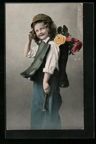 AK Schuhmacherjunge mit einem Hammer