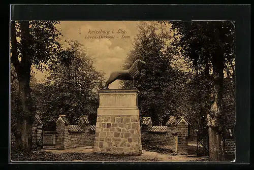 AK Ratzeburg i. Lbg., Löwen-Denkmal am Dom