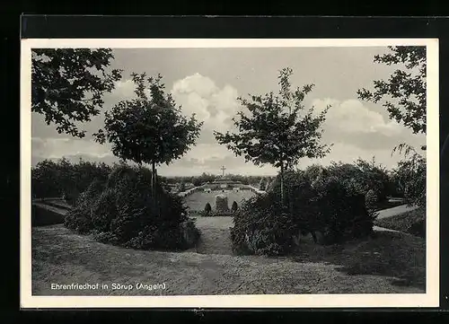 AK Sörup (Angeln), Blick auf den Ehrenfriedhof