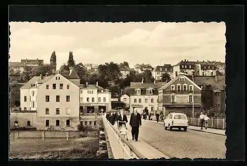 AK Wilkau-Hasslau, Strassenpartie mit HO-Kaufhaus Centra