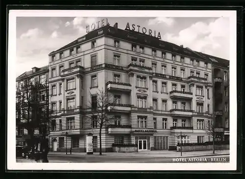 AK Berlin-Charlottenburg, Hotel Astoria mit Strasse, Besitzer: Albert Frömming