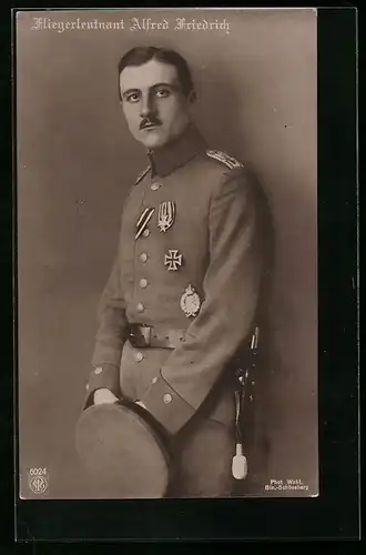 AK Fliegerleutnant Alfred Friedrich in Uniform